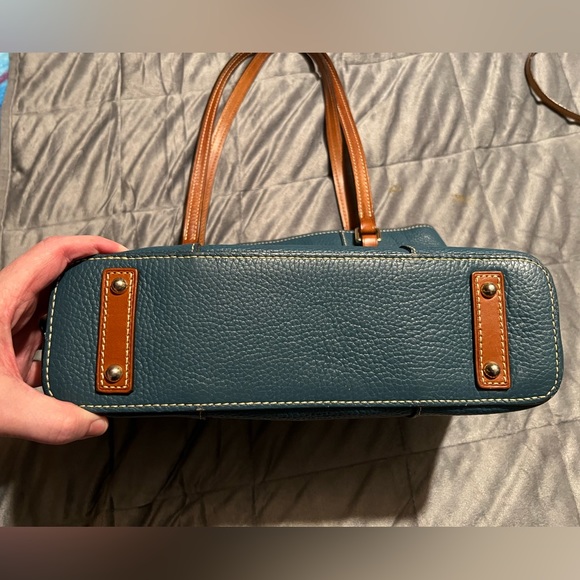 Dooney & Bourke Small Lexington Pebble Leather Handbag. EUC. - Picture 4 of 14